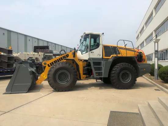 Air Precleaner Save Engine and Turbocharger Life of Grader